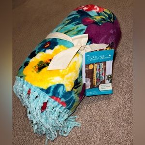 Velvet plush throw NEW!